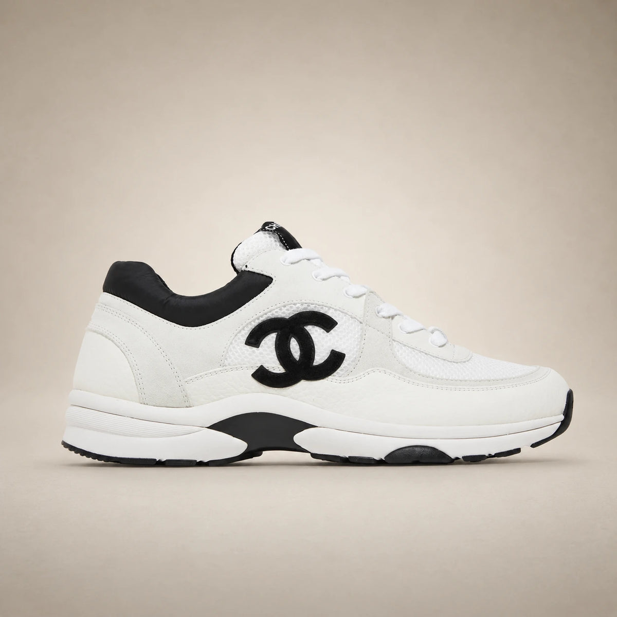 Chanel Runner — Blanc / Noir