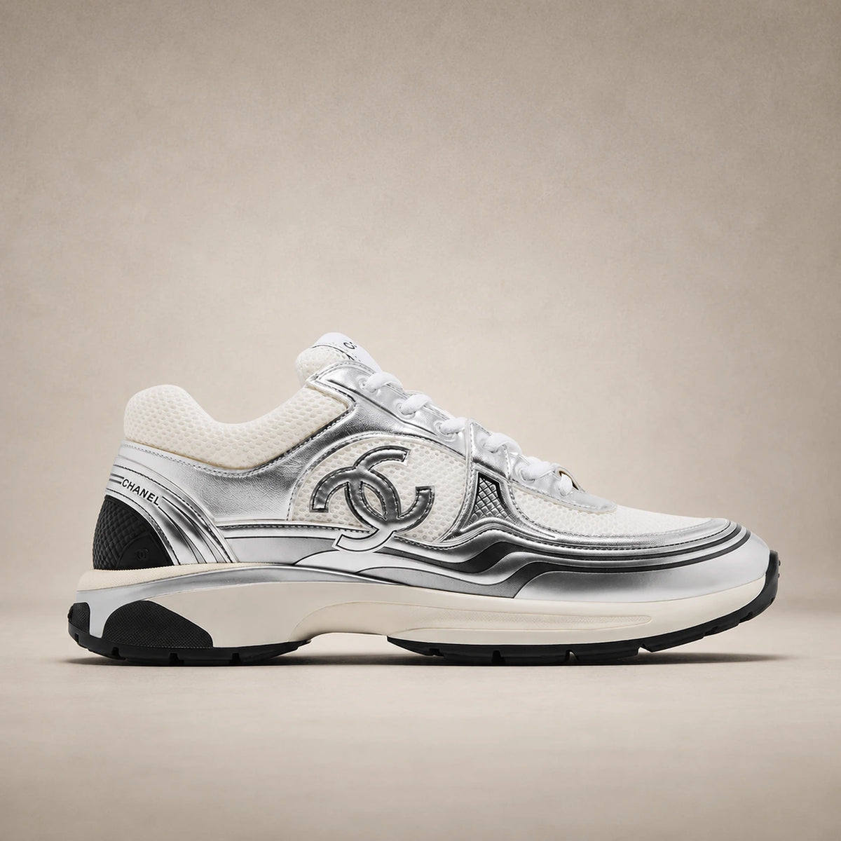 Chanel Runner — Blanc argenté