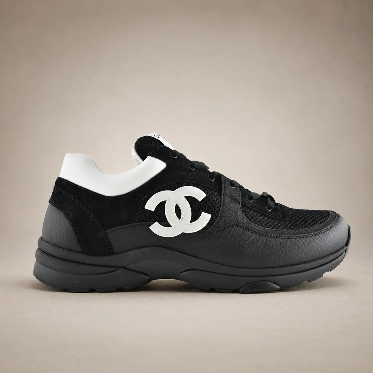 Chanel Runner — Noir / Blanc