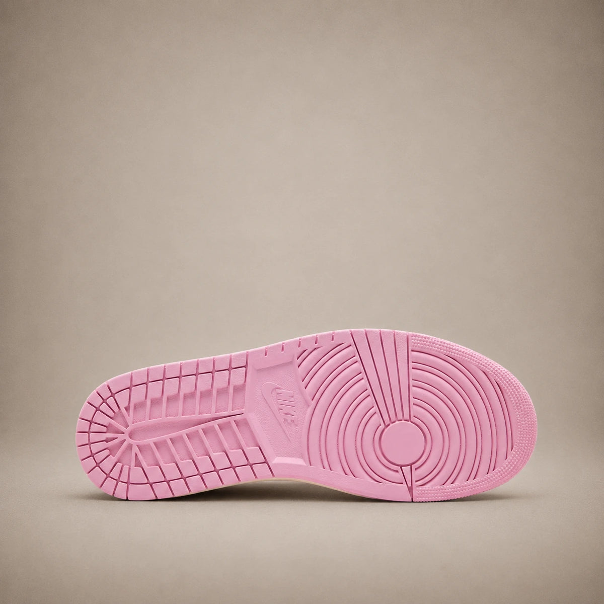 Nike Air Jordan 1 Low OG × Travis Scott — Dark Pony / Pink Oxford