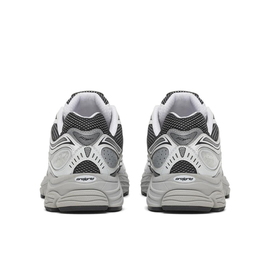 Saucony ProGrid Omni 9 — Blanc / Argent