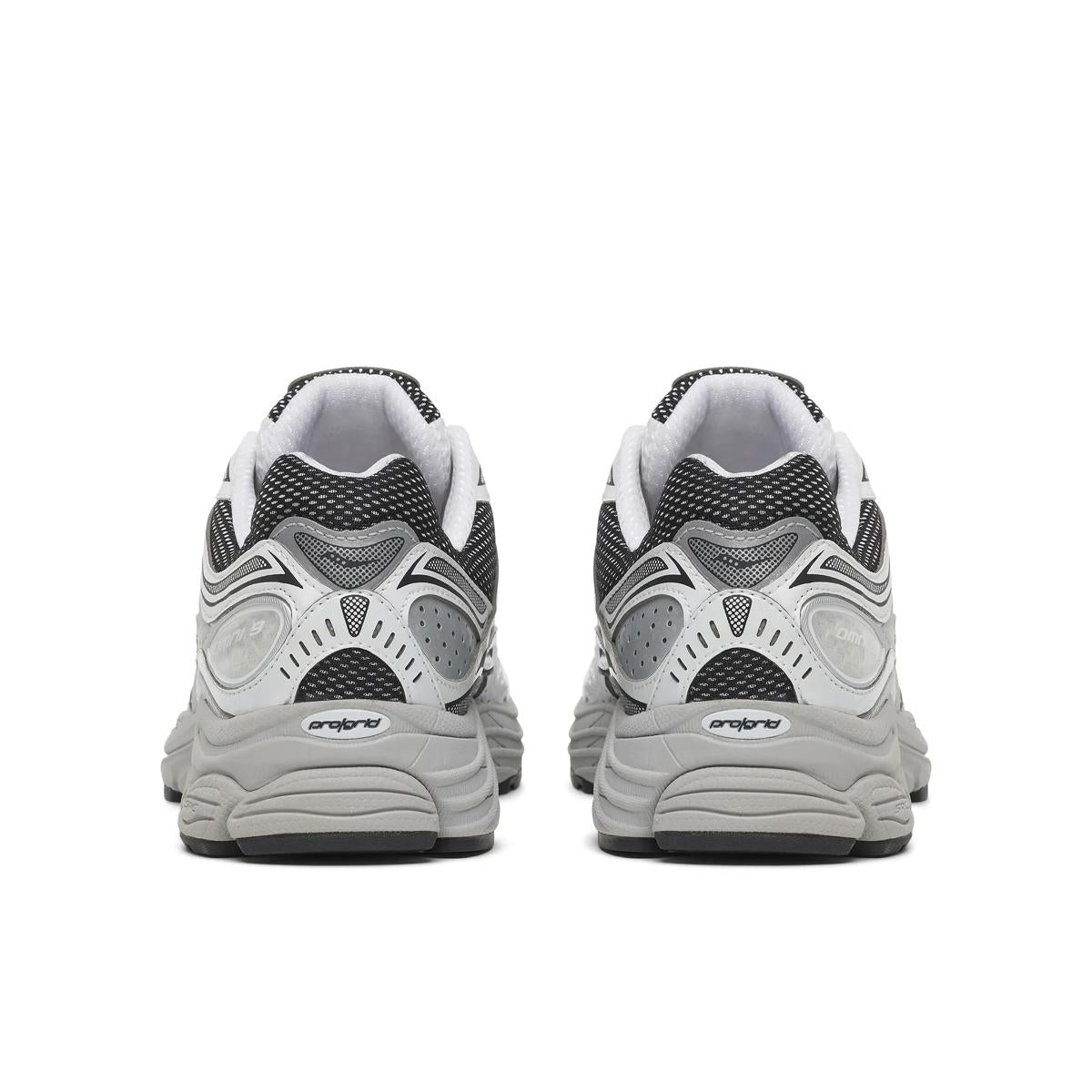 Saucony ProGrid Omni 9 — Blanc / Argent