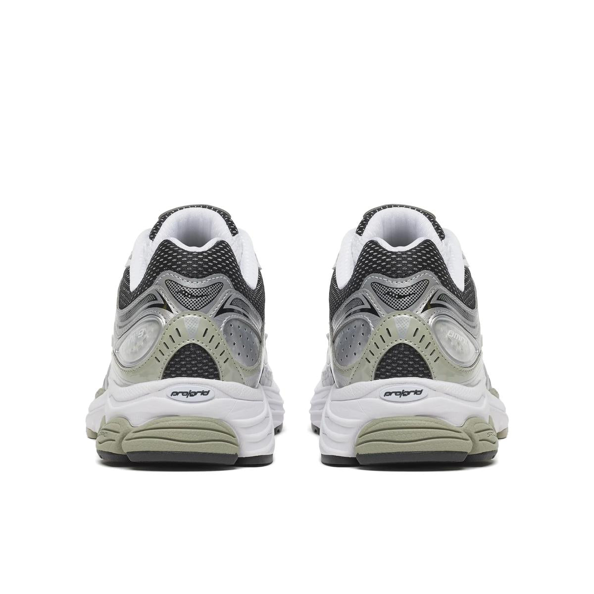 Saucony ProGrid Omni 9 — Blanc / Argent / Noir