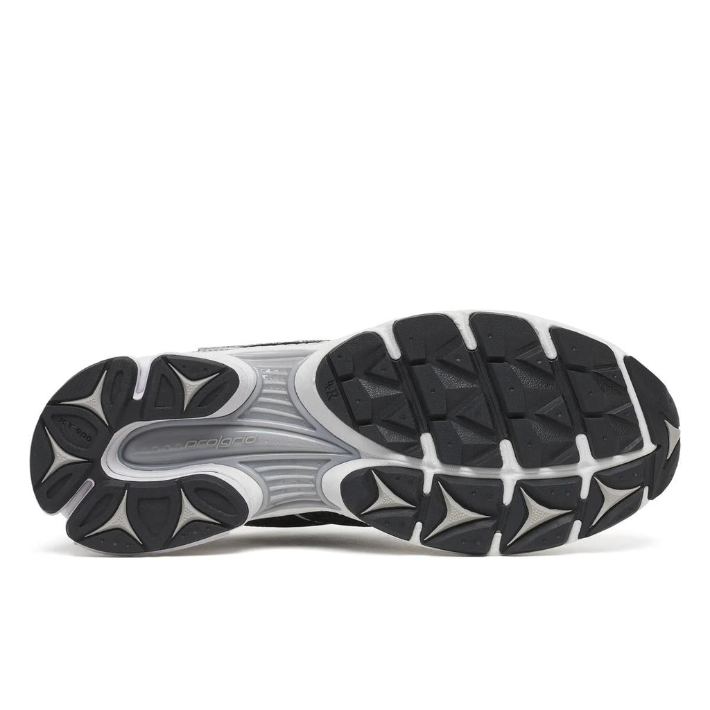 Saucony ProGrid Triumph 4 — Blanc / Noir / Argent