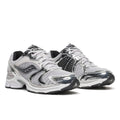 Saucony ProGrid Triumph 4 — Blanc / Noir / Argent