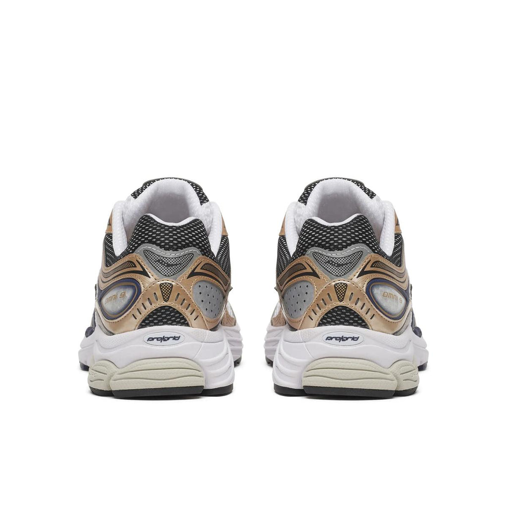 Saucony ProGrid Omni 9 — Blanc / Beige / Marine