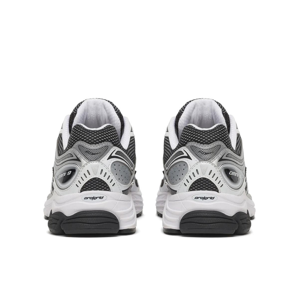 Saucony ProGrid Omni 9 — Blanc / Noir / Argent