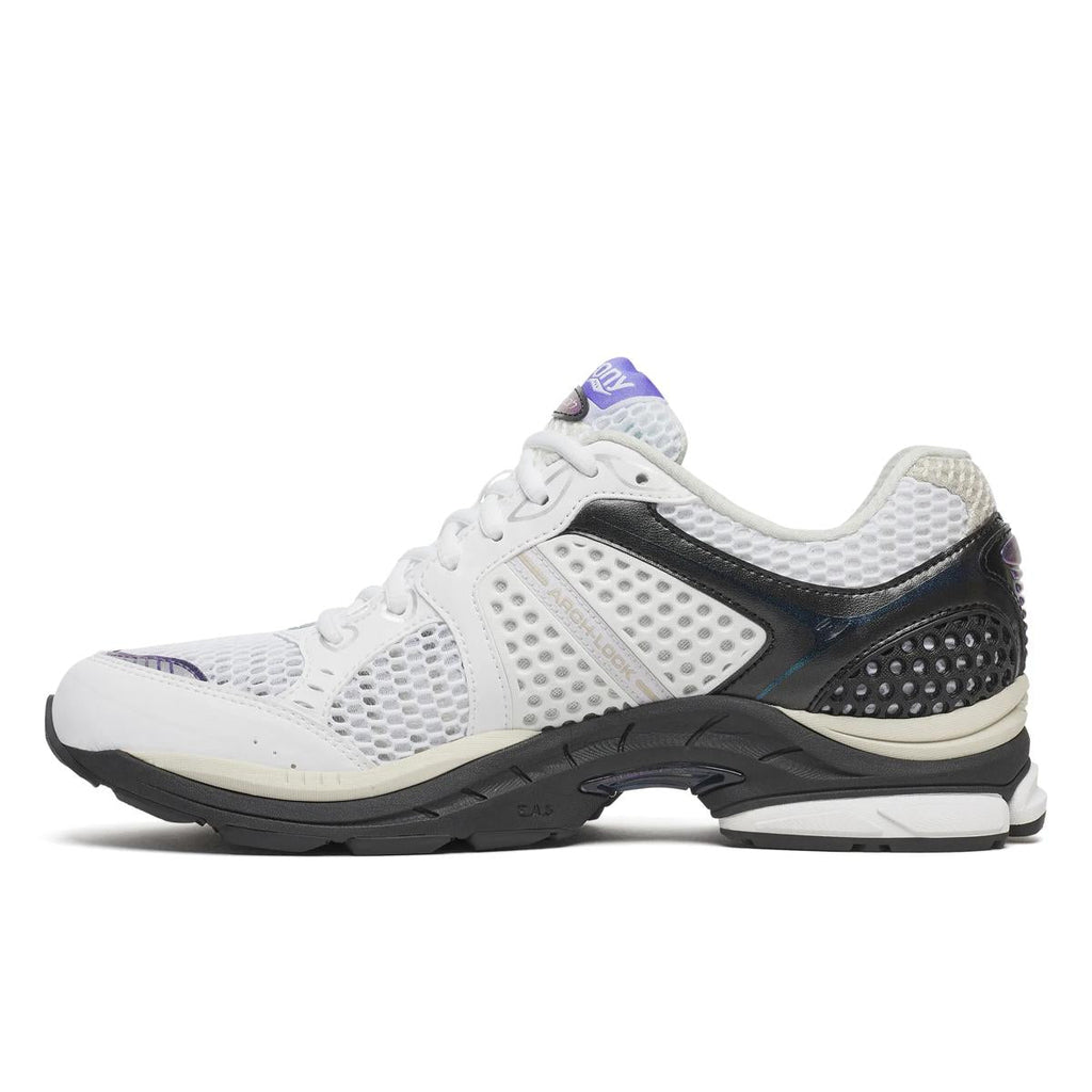 Saucony ProGrid Triumph 4 — Blanc / Noir / Lavande