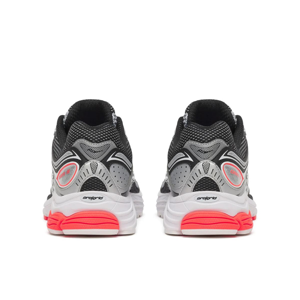 Saucony ProGrid Omni 9 — Argent / Noir / Rouge fluo