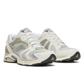 Saucony ProGrid Triumph 4 — Crème / Beige