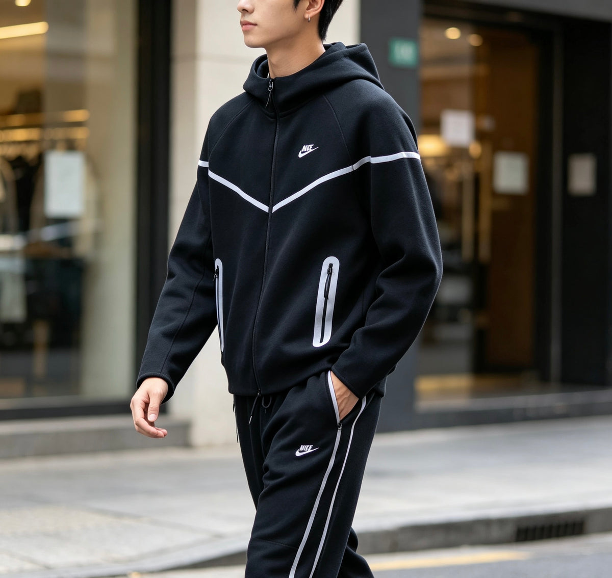 Nike Tech Fleece ensemble noir porté
